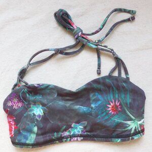 Lululemon Women 2 Alight Halter Bra in Curious Jungle Print